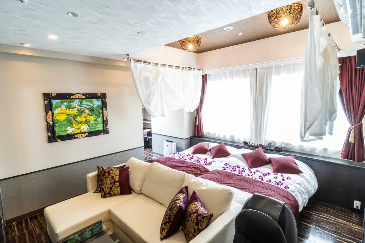 Hotel Petit Bali Garden Shin-Okubo (Adults Only) Tokyo Exterior photo