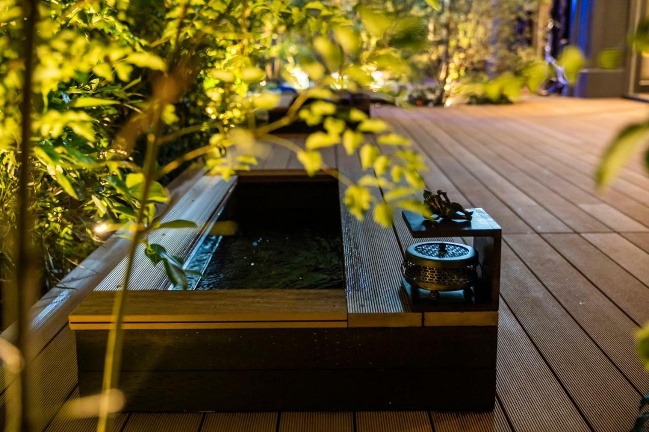 Hotel Petit Bali Garden Shin-Okubo (Adults Only) Tokyo Exterior photo