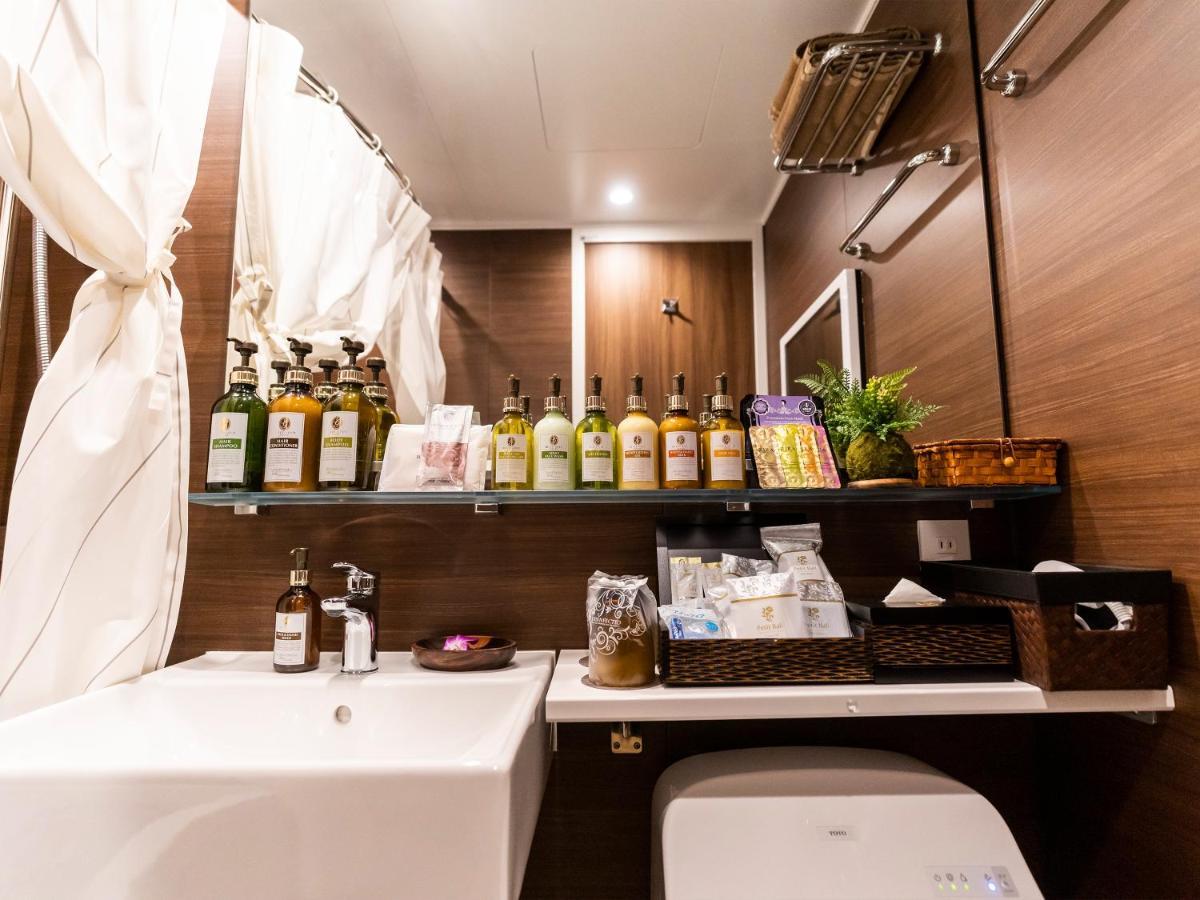 Hotel Petit Bali Garden Shin-Okubo (Adults Only) Tokyo Exterior photo